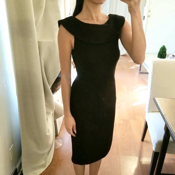 Banana Republic Dresses & Skirts - Banana Republic Italian Wool Sheath Shift Dress